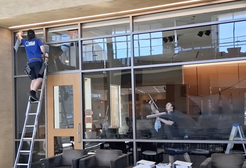 commercial window cleaning